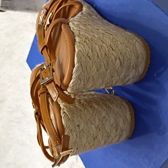 New Georgie Stuart Weitzman Tan Brown Wedge Espadrille Sandals SZ 6.5 - Picture 14 of 16